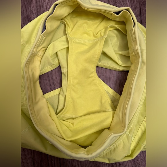 Lululemon Speed Shorts Size 6 - Picture 8 of 8